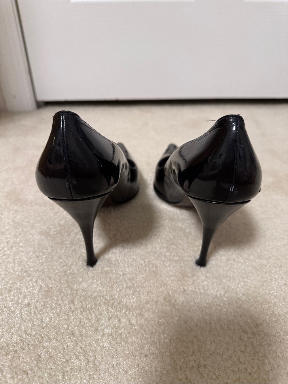 Stuart Weitzman Black Patent Pointed Stiletto Heel Pump. - Picture 2 of 8